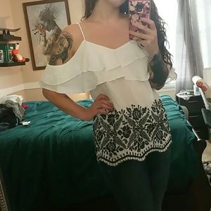 Black and white Floral Mossimo Blouse, BRAND NEW!